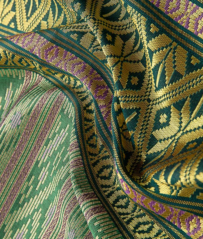 Pystyraitainen kultalanka poly-puuvilla Sarong-kangas
